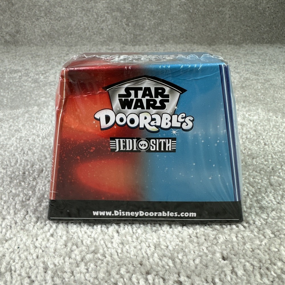 Disney D23 Expo 2024‎ Star Wars Doorables Jedi vs. Sith Figure
